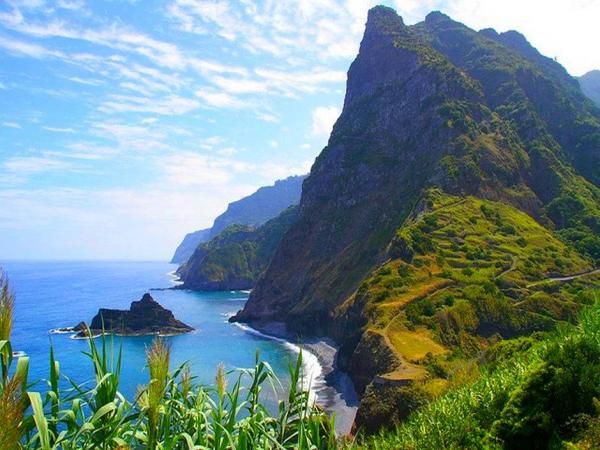 Photo de la côte de l'île de madère