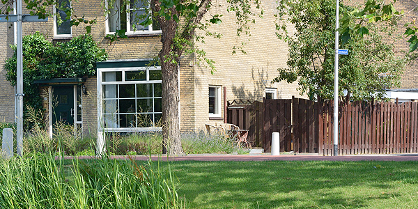 comm633_600x300_top10_9