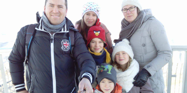 comm636_600x300_nye_auralie