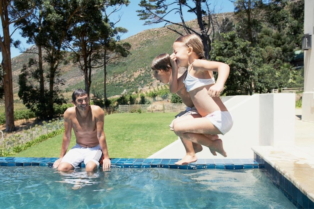 Alt HomeExchange_piscine_enfants, title HomeExchange_piscine_enfants