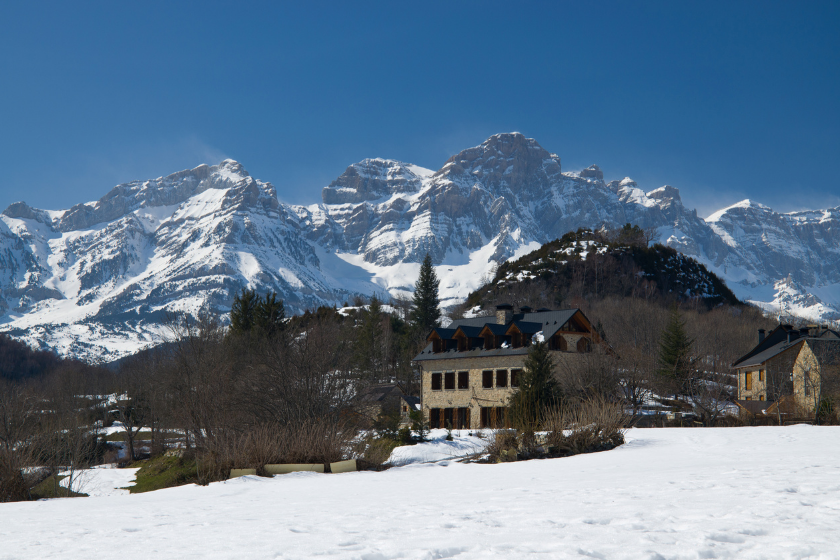 Panticosa-Espagne-e-change-de-maison-ski