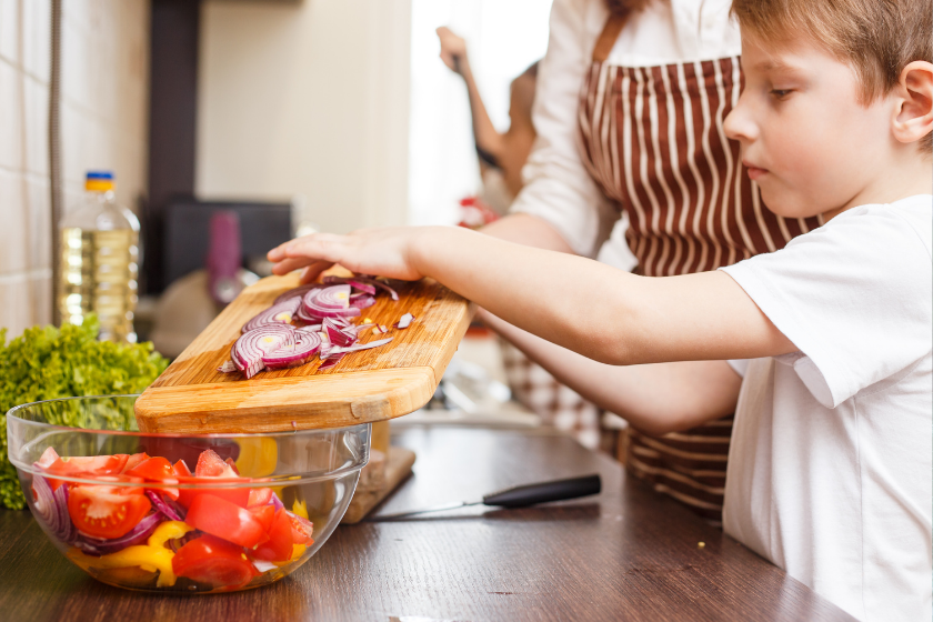 Echange-maison-vacances-famille-cuisiner-economies