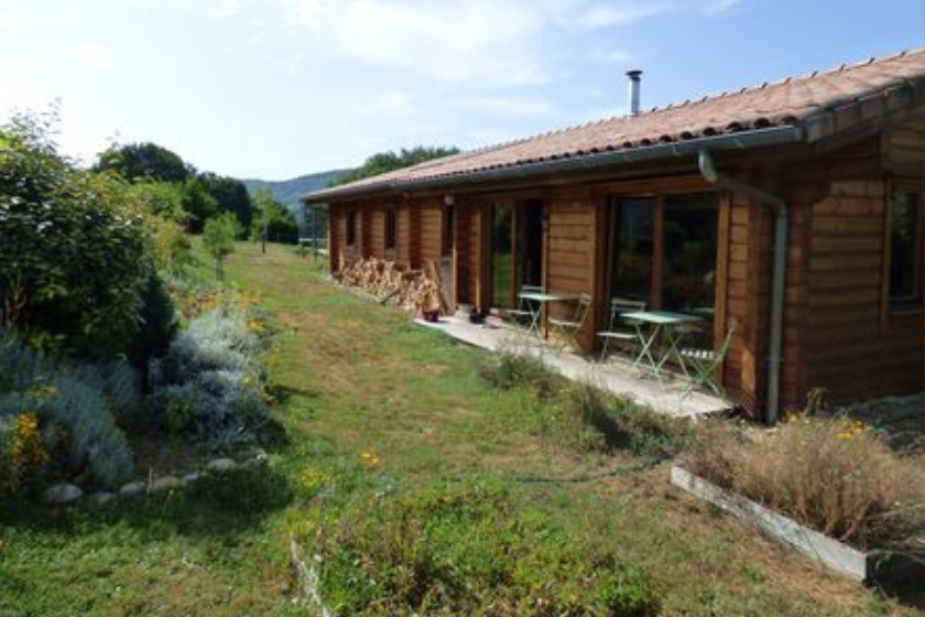 Maison-ecologique-vacances-famille-echange-de-maison-ariege