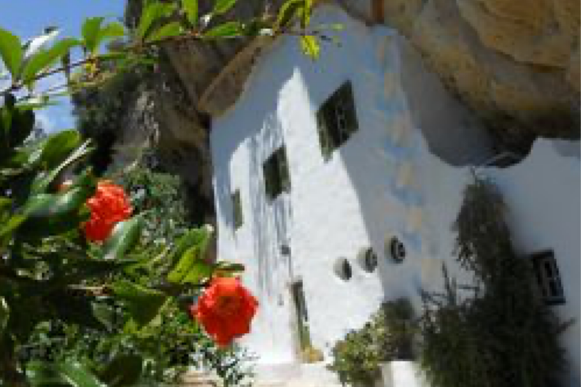 Maison-insolite-Grotte-Baleares
