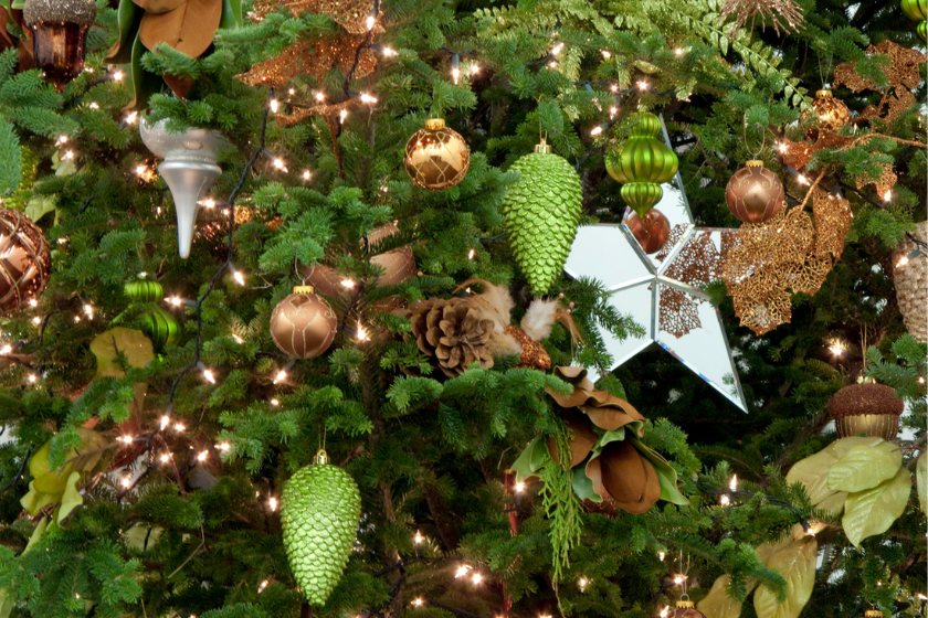 Les plus belles traditions de Noël dans le monde Allemagne jeu de la pomme