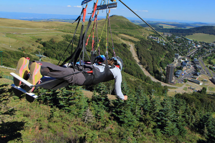 activite-insolite-auvergne-super-besse-tyrolienne