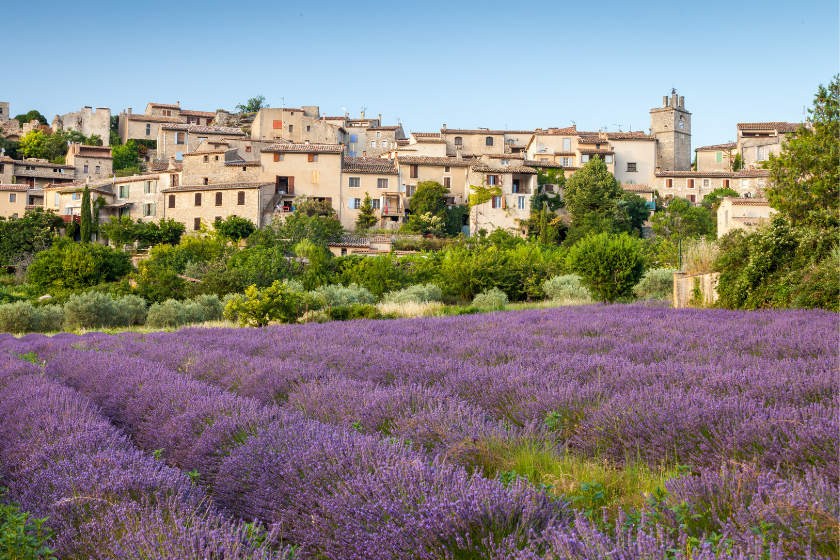 Partir France Mai Provence