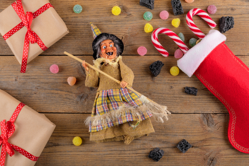 Les plus belles traditions de Noël dans le monde Italie la Befana