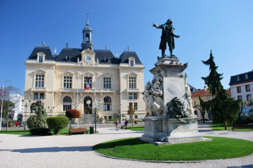 Où aller dans les Pyrénées en été Tarbes