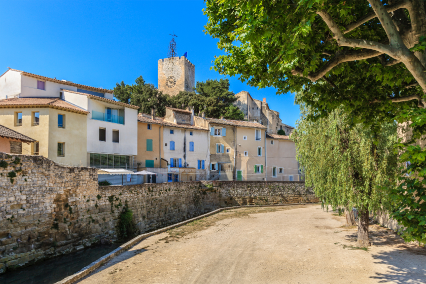 Lieux moins touristiques Pernes-les-Fontaines échange de maisons