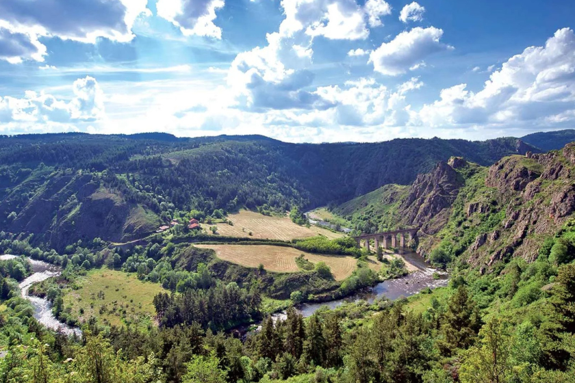 que voir dans le massif central en été