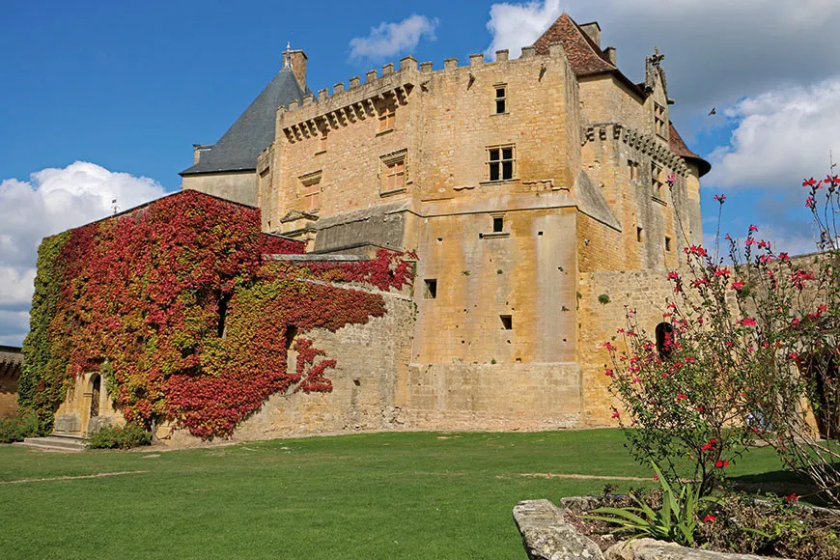 plus beaux châteaux de France Château de Biron