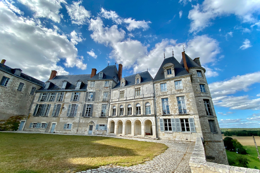 Top 20 des plus beaux châteaux de la Loire château de Saint-Brisson-sur-Loire