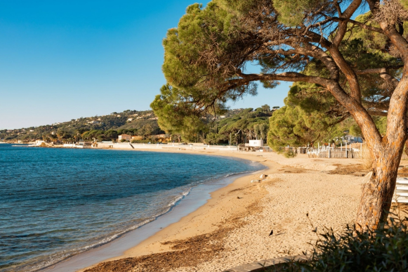 Plage de la Garonnette - Hyères.png