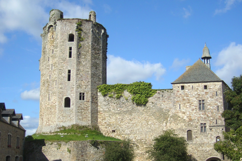 Top 20 des plus beaux endroits du Cotentin Le Château de Bricquebec