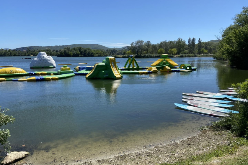 Top 10 des plus beaux lacs et lieux de baignade de la Drôme Base nautique de Montélimar
