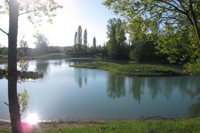 plus beaux lacs de Dordogne Le Lac de Pombonne