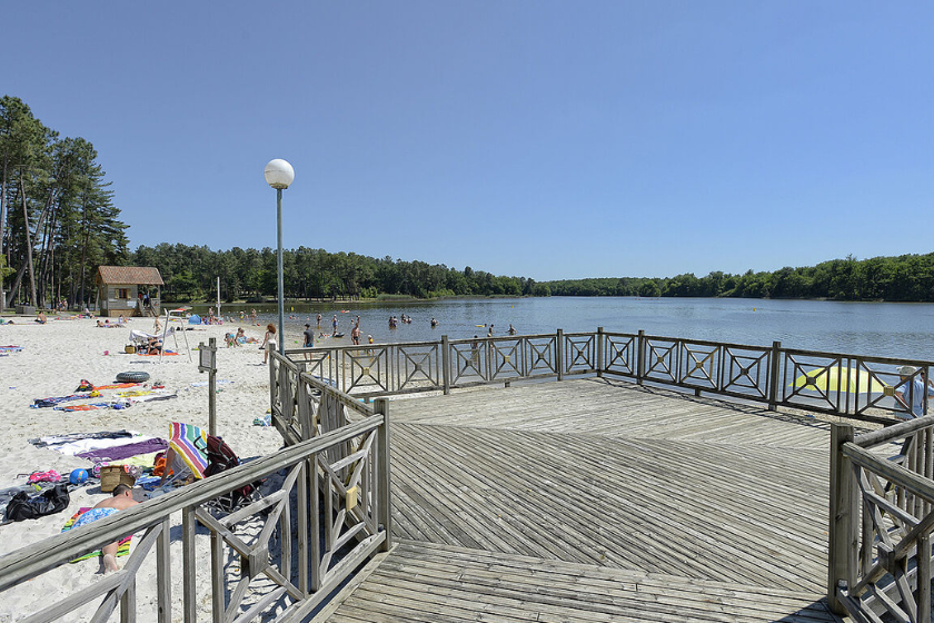 Plus beaux lacs de Dordogne Le grand étang de La Jemaye