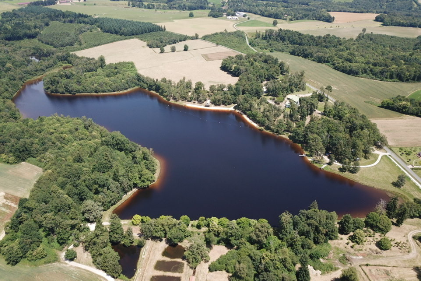 plus beaux lacs de Dordogne Plan d'eau de saint Saud