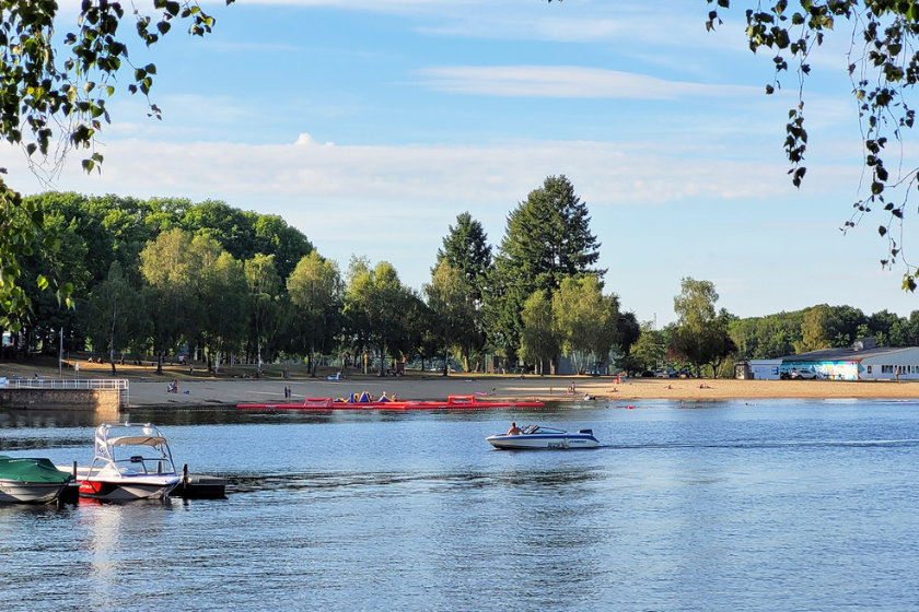 plus beaux lacs de Dordogne le Lac de Triouzoune